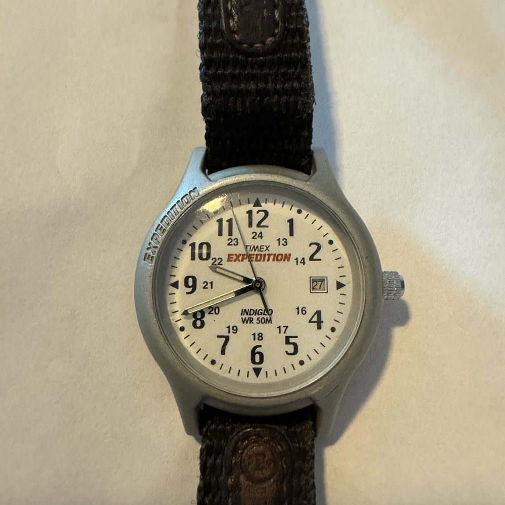 Ladies Timex Expedition watch with date.
